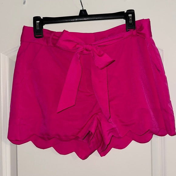 Gianni Bini Pants - Gianni Bini Scallop shorts